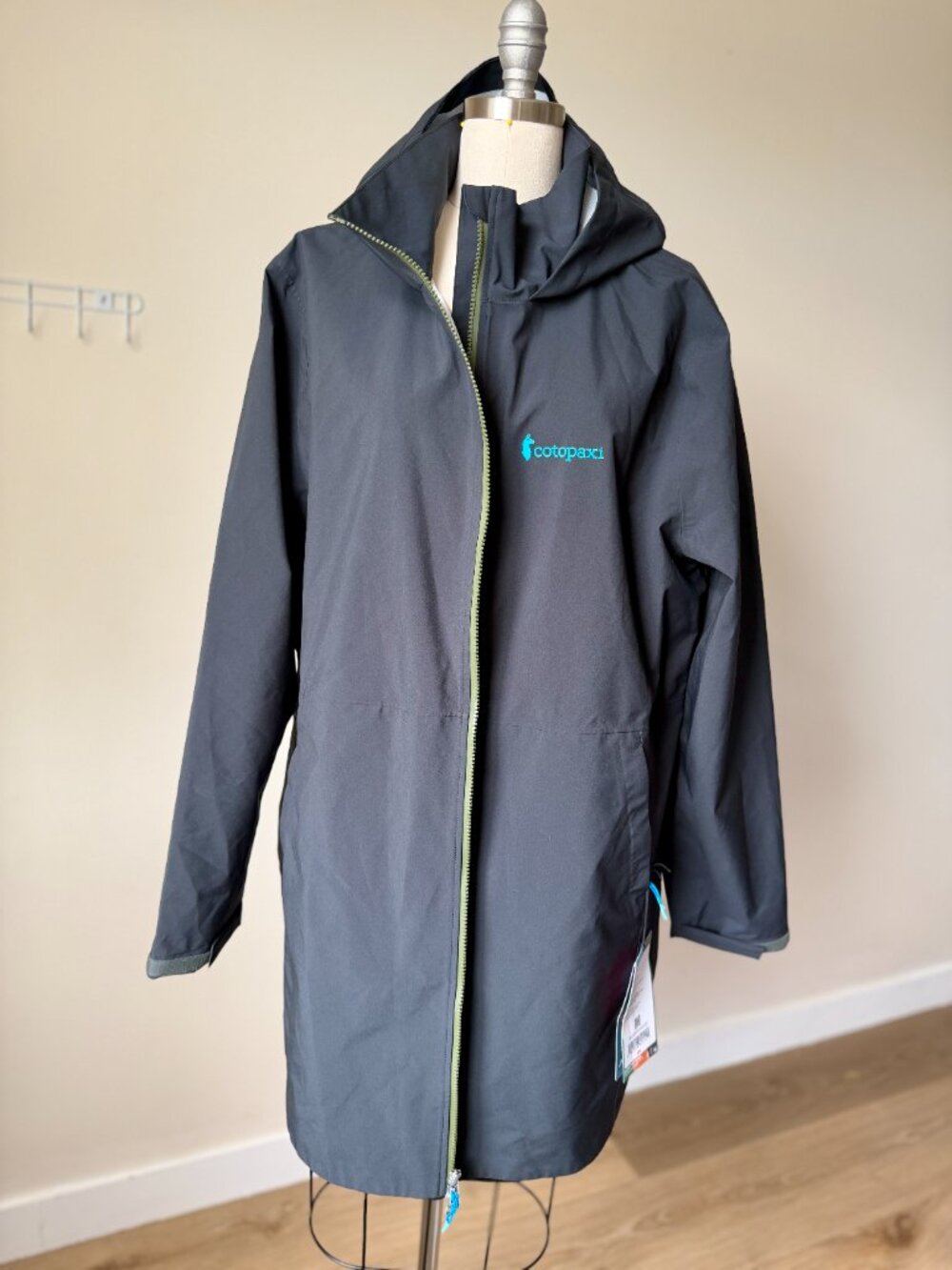 Cotopaxi Cielo Rain Trench XXL | Waterproof Recycled Jacket | Long Rain Coat - Picture 6 of 9